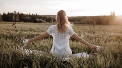 les étonnants bienfaits de la feuille de laurier pour un linge plus frais et naturel